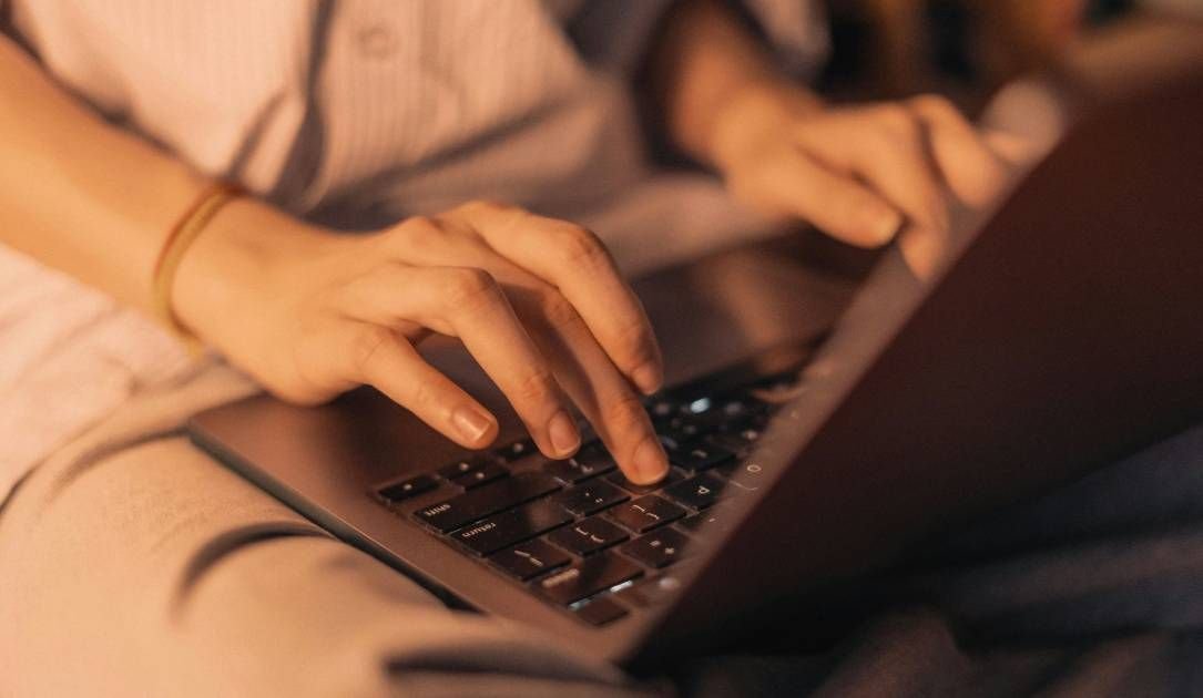 zero-click-spyware-infecting-devices-through-online-ads,-researchers-say